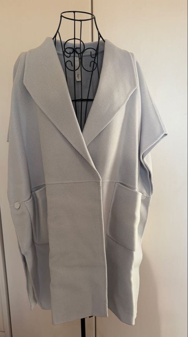 【新品】 Aga➕　ライトブルー　ポンチョ ケープコート　ヤマダヤ Aga➕ ライトブルー ポンチョ ケープコート ヤマダヤ