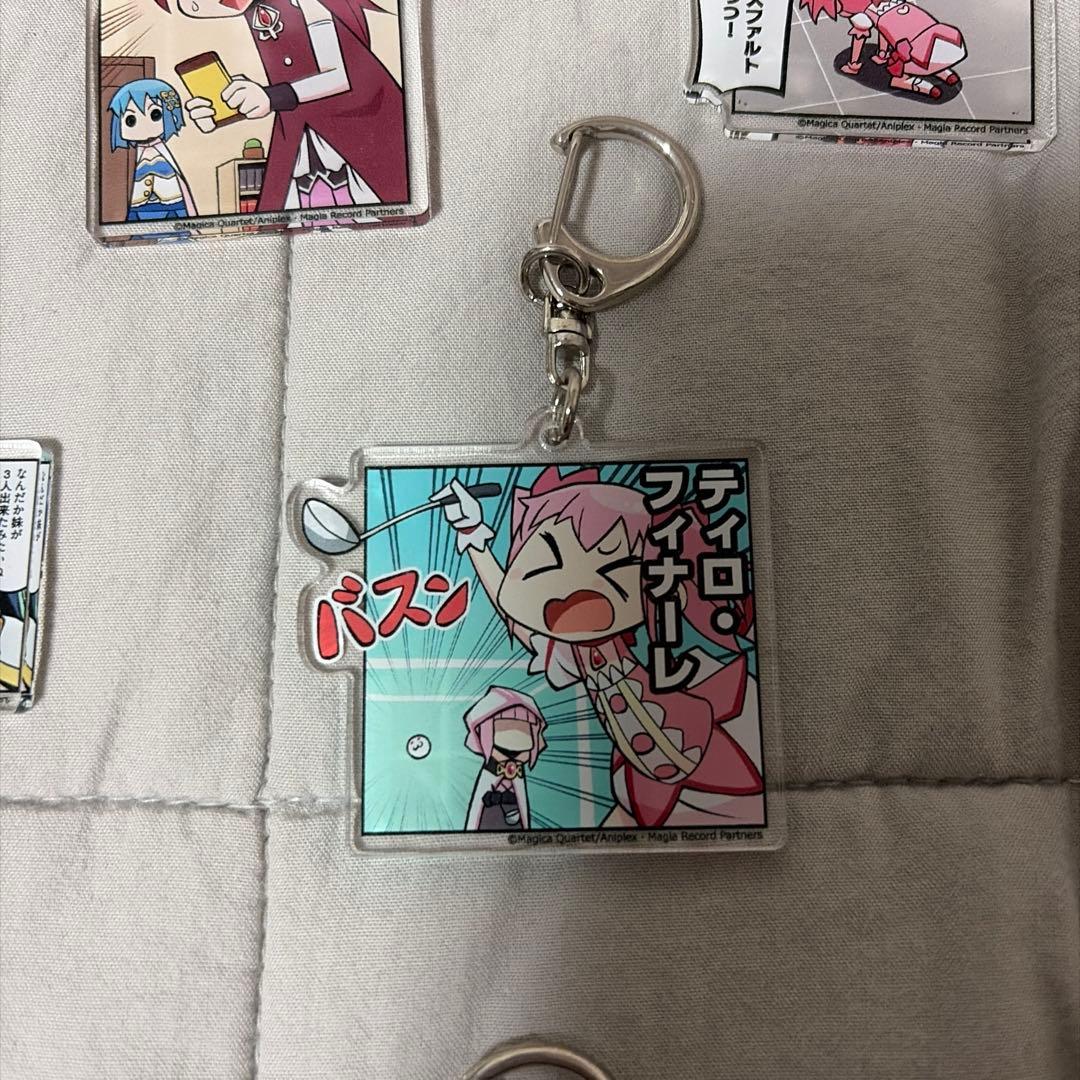 受注生産品 マギアレコード マギレポ コマ割りキーホルダー