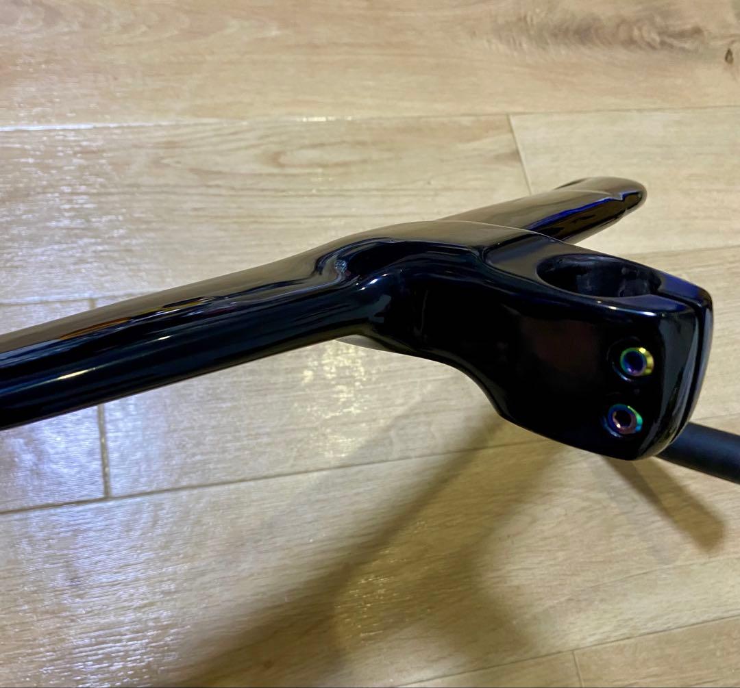 ロードバイク 一体型カーボンハンドル コックピット 一 番