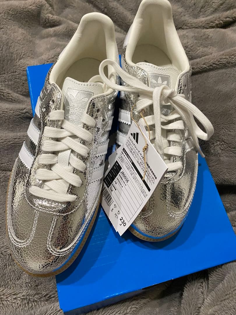 adidas サンバ　メタリックシルバー スニーカー　23cm 23.5cm PATRICK（パトリック） 返品送料無料 スニーカー マラソン・ゴート