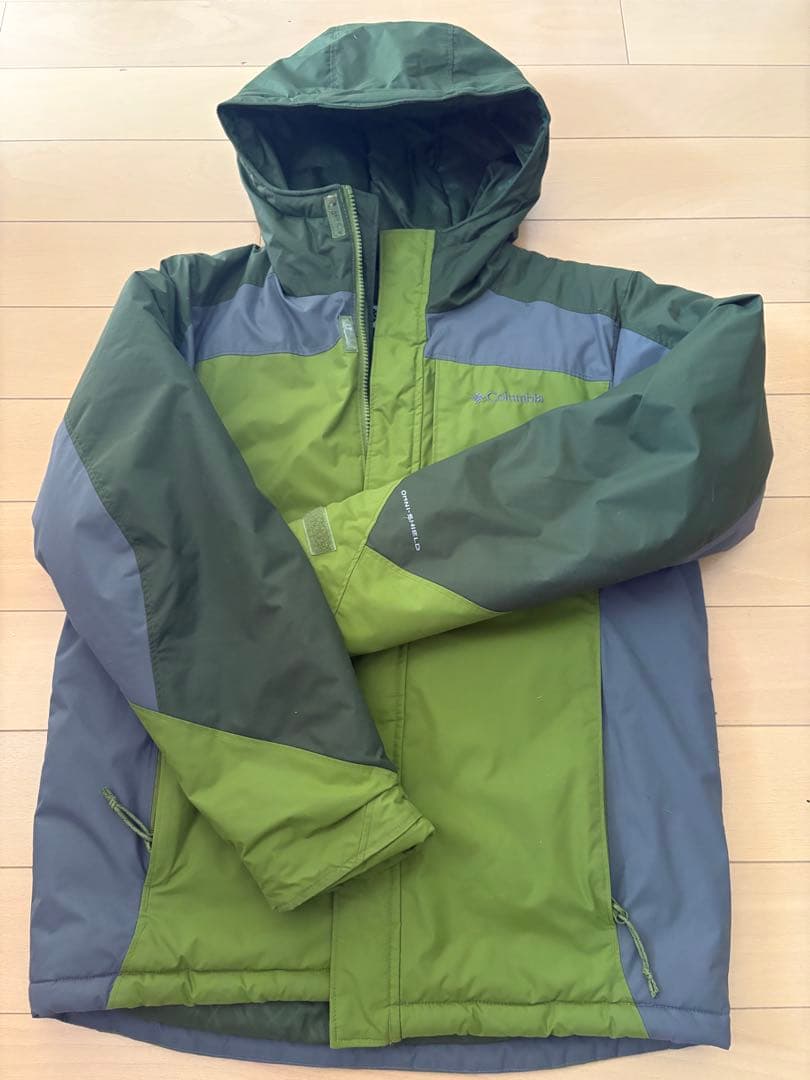 160㎝ Columbia スキーウェア上下セット - メルカリ