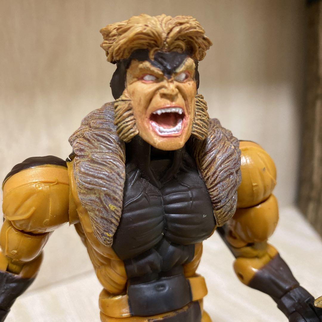 マーベルレジェンド トイビズ X-MEN セイバートゥース フィギュア