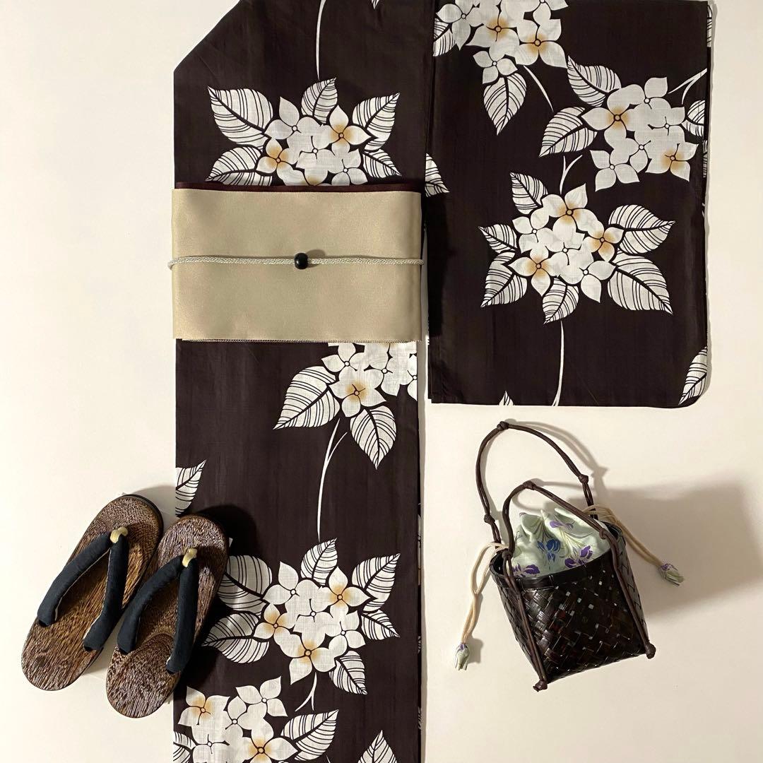 【浴衣4点セット】浴衣　半幅帯　かごバッグ　下駄　あじさい　紫陽花　焦茶　夏日記 utatane 浴衣 セット レディース フリーサイズ 3点セット 浴衣/帯/下駄