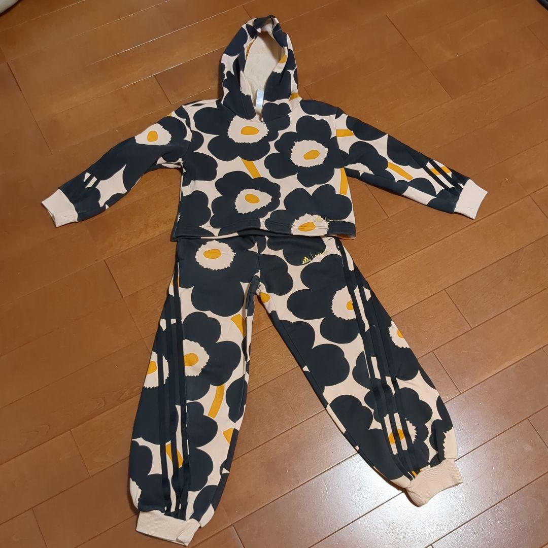 アディダス スウェット上下セット マリメッコ adidas marimekko - メルカリ