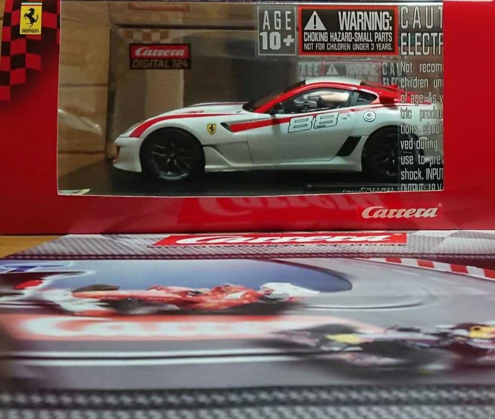 カレラ デジタル124スロットカー 1/24 Ferrariフェラーリ599XX - メルカリ