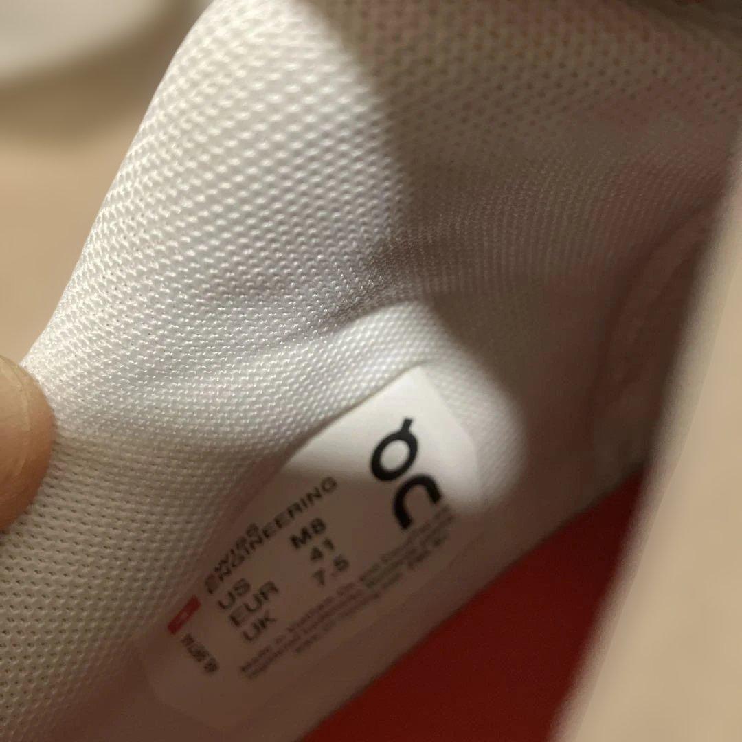 On The Roger テニスシューズ 8サイズ (26cm) 東京限定