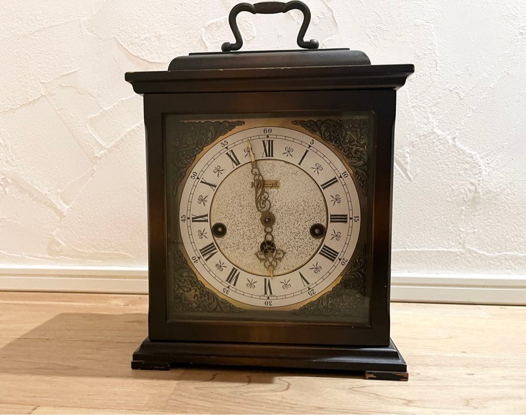 KIENZLE キンツレ アンティークな置時計 ヴィンテージ - メルカリ