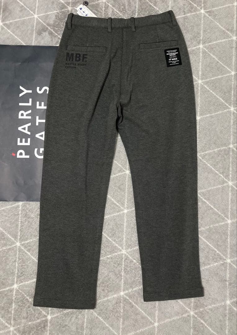 新品 パーリーゲイツ マスターバニー ソリストヒート ツイルパンツ(5)L