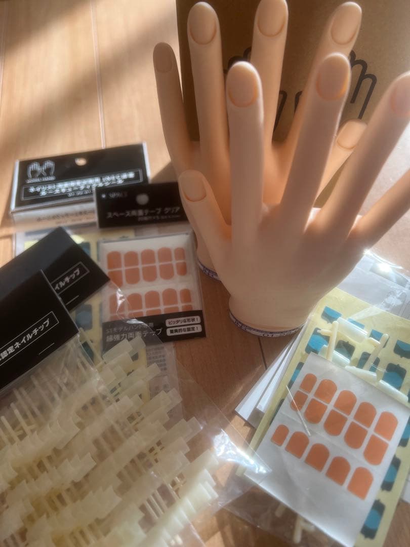 JNEC認定モデルハンド おまけ付き - メルカリ