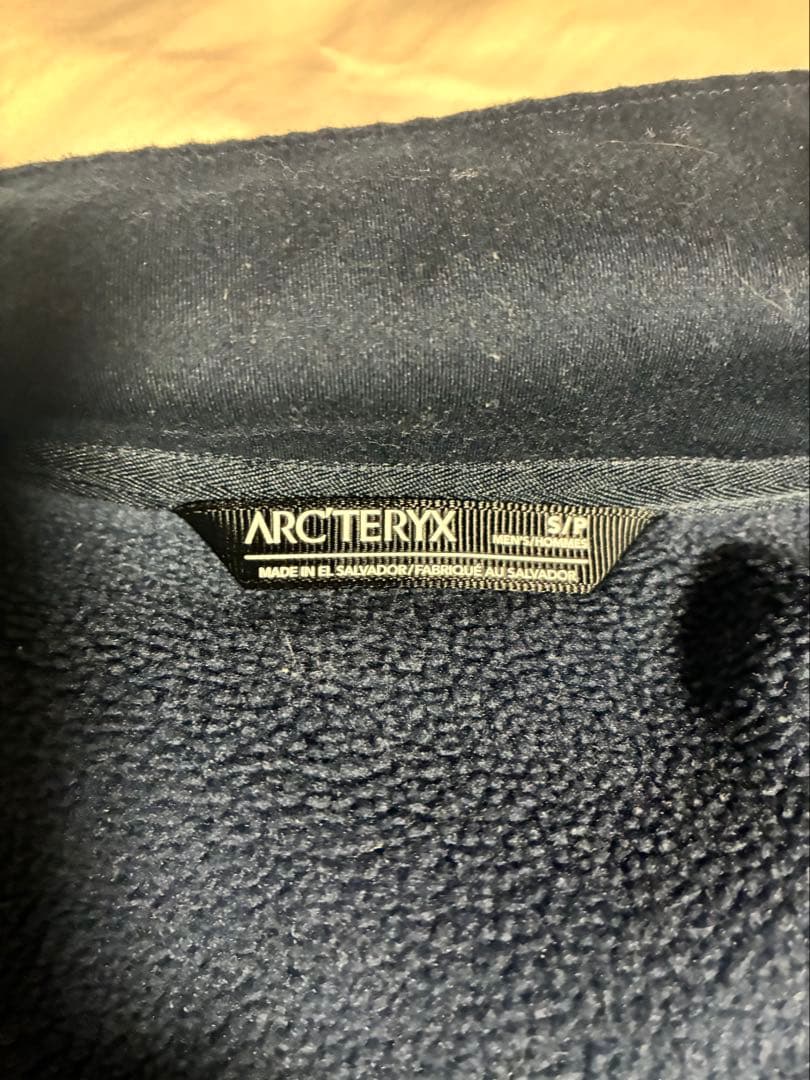 アークテリクス カイヤナイトベスト メンズs ネイビー kyanite vest