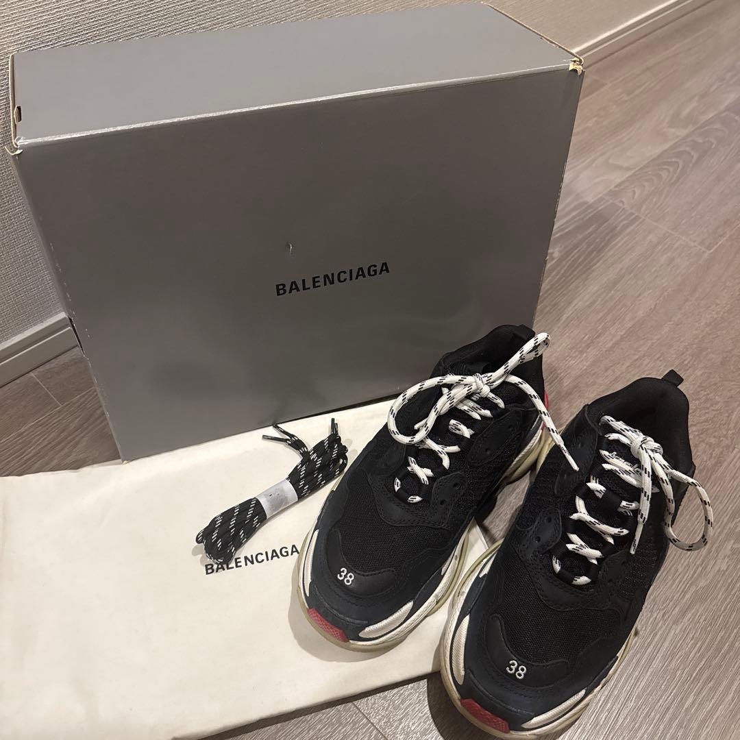 付属品完備 BALENCIAGA TRIPLE S WOMEN 38 黒 赤 - メルカリ