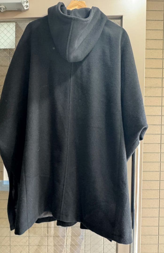 soulberry ふわっとかぶるだけの黒いポンチョ M-L