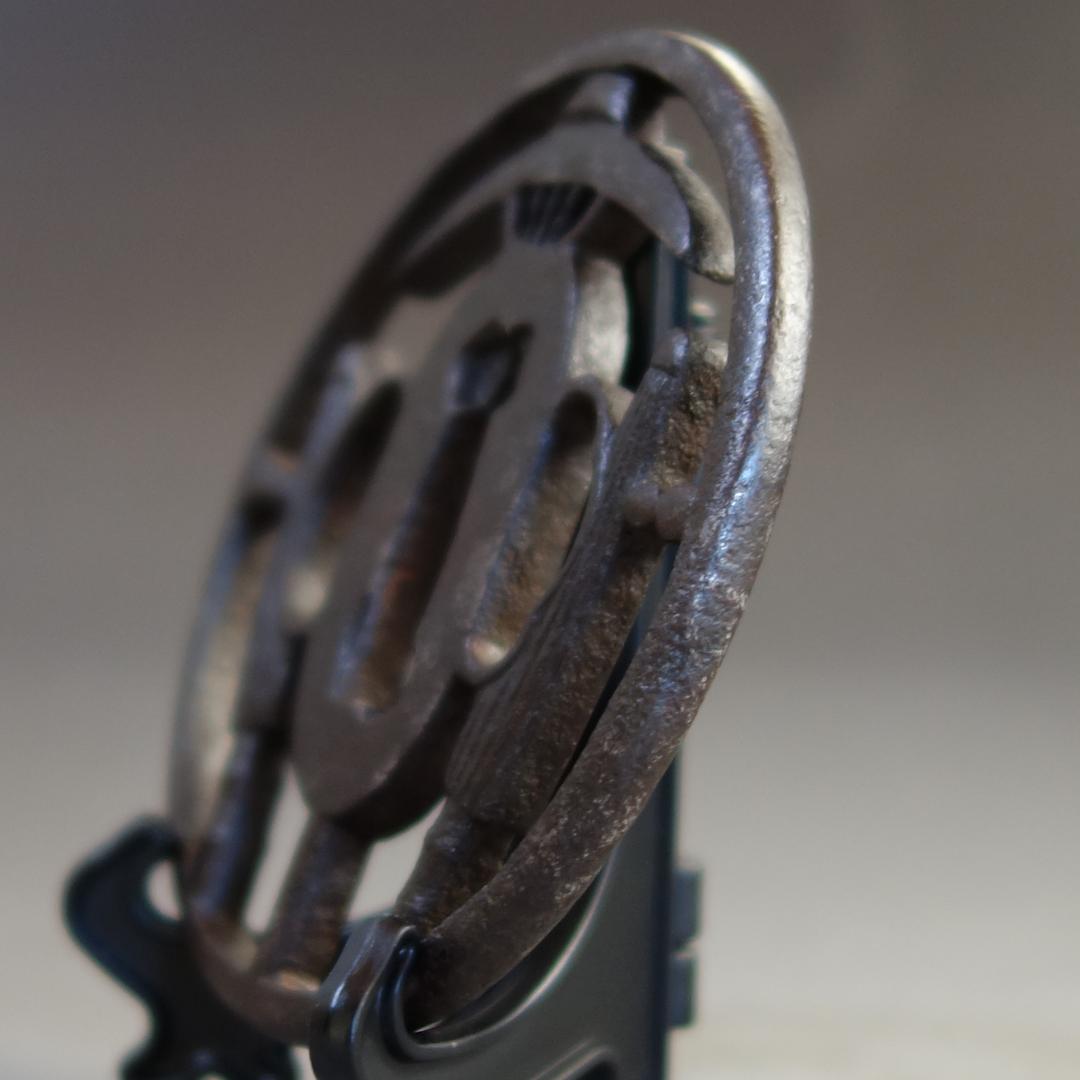 鍔 鐔 鉄地 刀装具 日本刀 武具 骨董【中開三本傘透