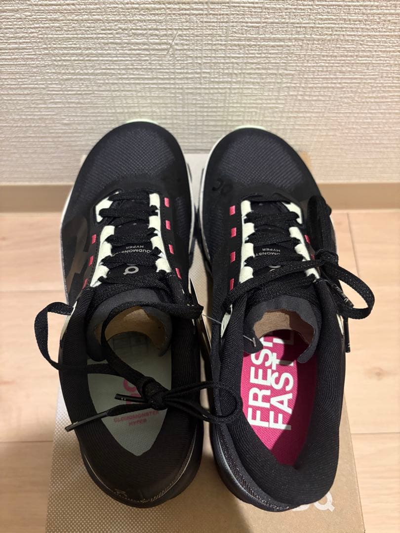 On Cloud monster Hyper 24.0cm 新品