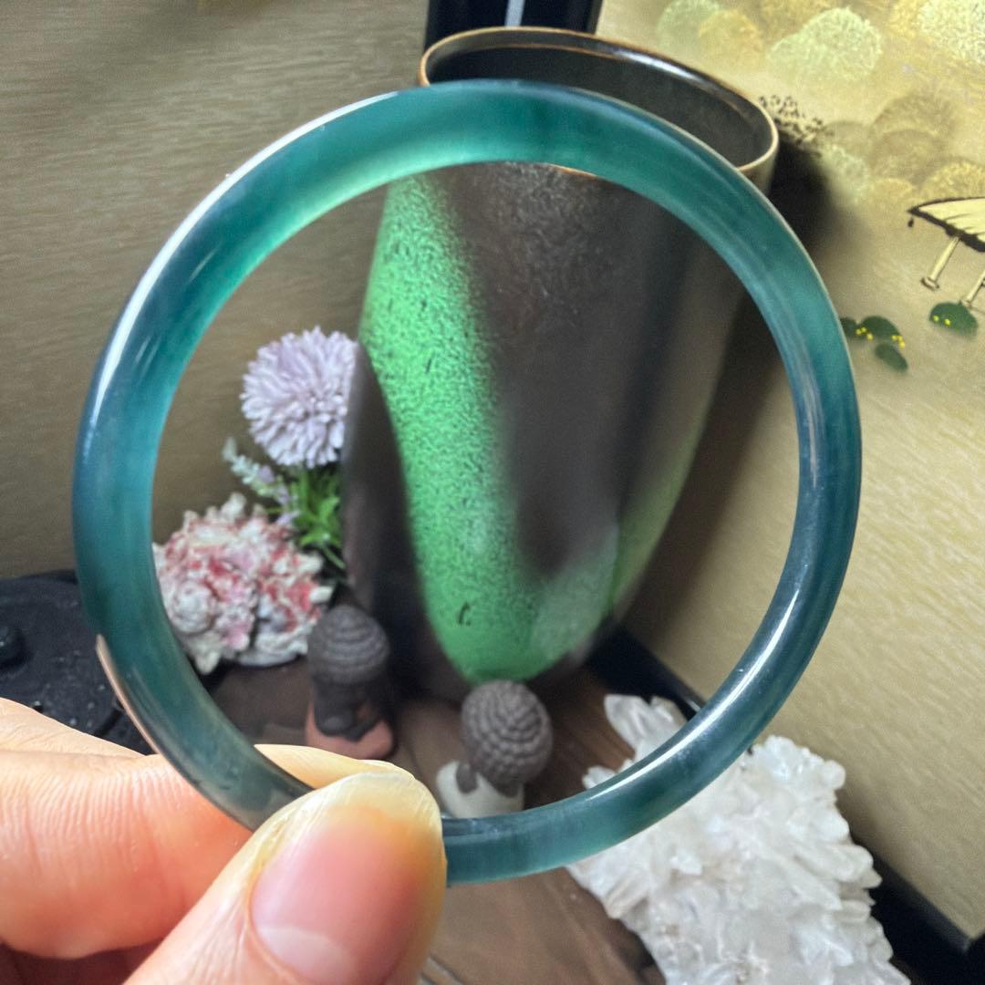 本翡翠、氷藍水、花柄バングル 〜58 - メルカリ