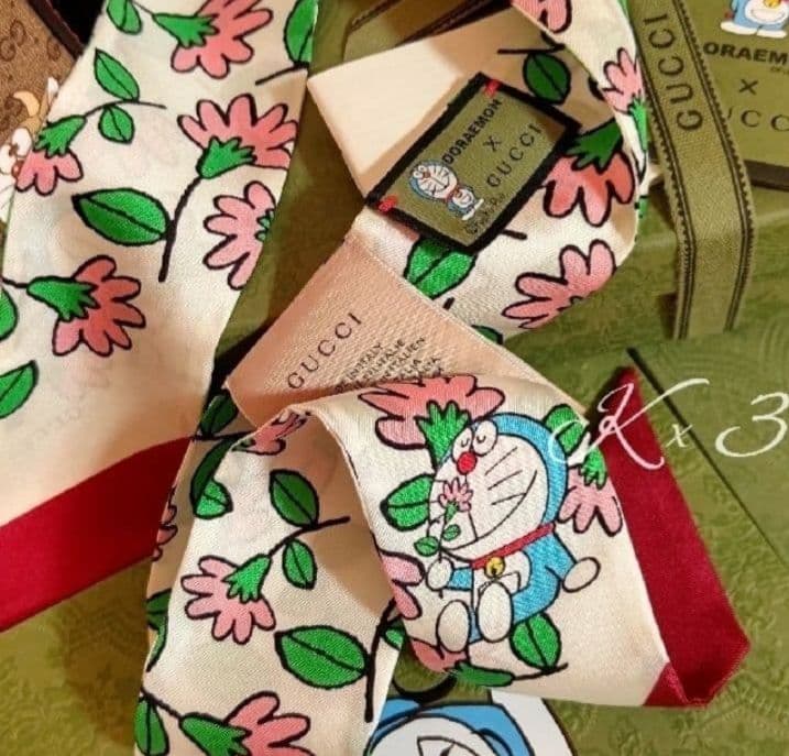 GUCCI × DORAEMON ドラえもん / 限定 シルクネックボウ - メルカリ