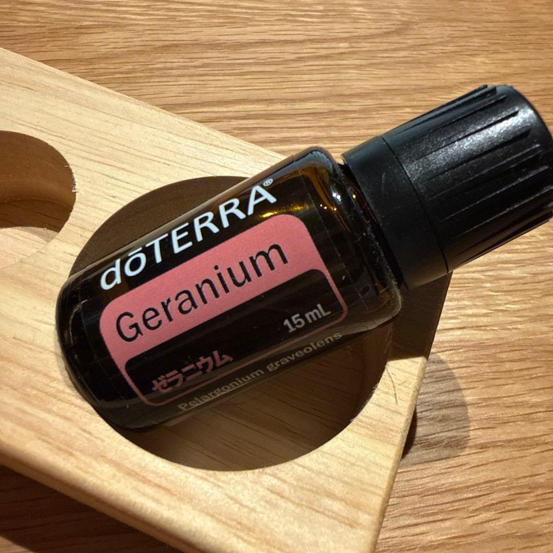 doTERRA Geranium ゼラニウム 15mL - メルカリ