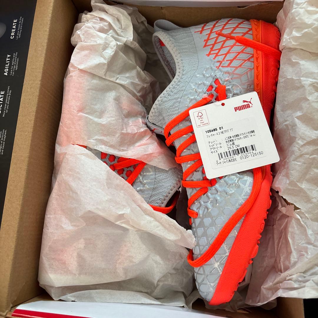 新品 タグ付き箱ありPUMA FUTURE サッカーシューズ TF 26.5cm