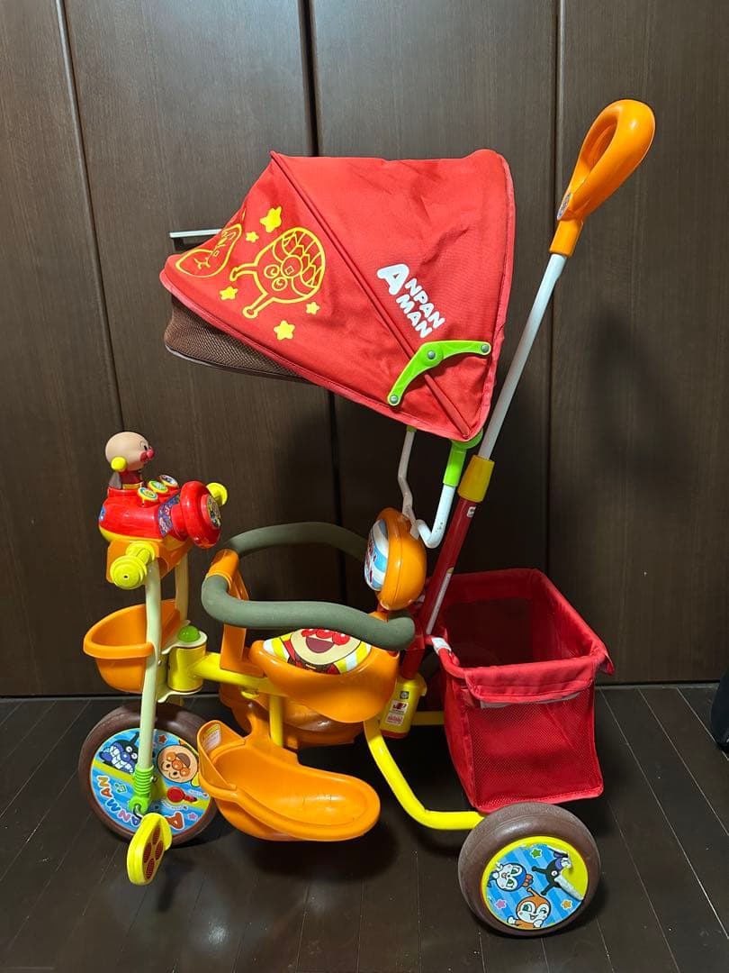 アンパンマン 三輪車 SG規格 かじとり 手押し棒 おでかけ三輪車 アンパンマン 三輪車 SG規格 かじとり 手押し棒 おでかけ三輪車