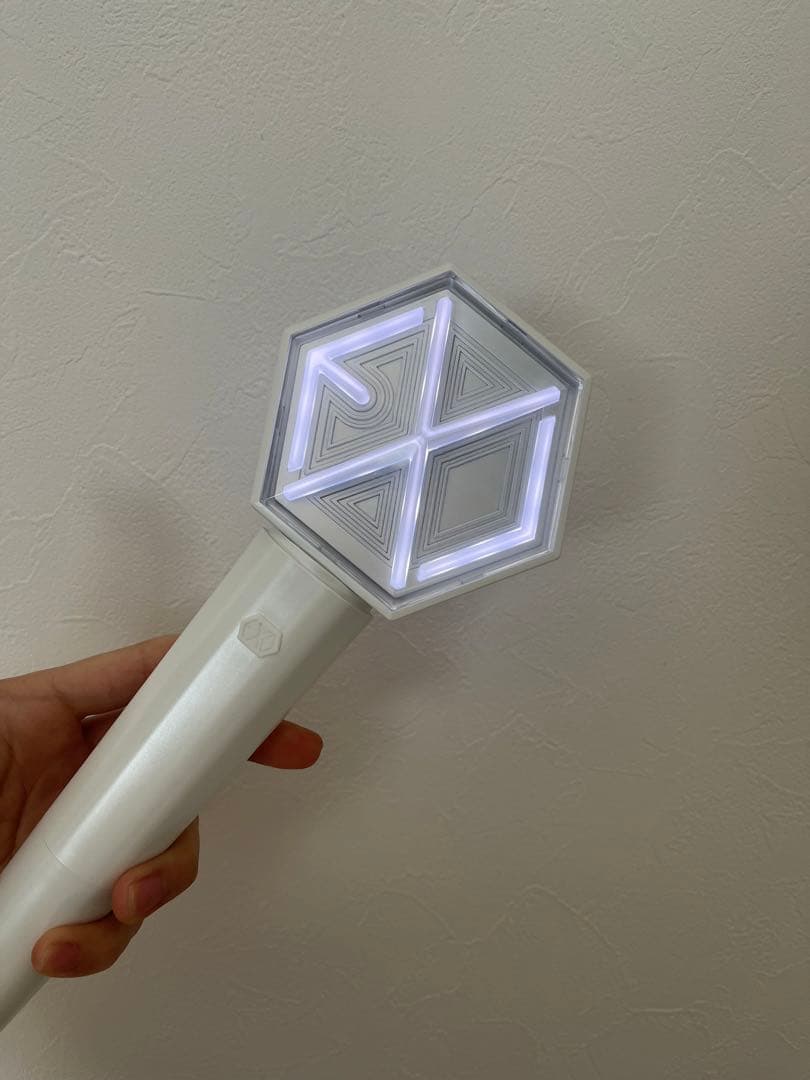 Citron専用ページ EXO公式ペンライト Ver.3 - メルカリ