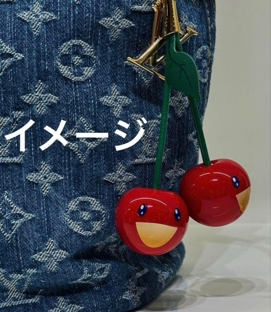 新品未使用♪ 第3章LV × TM バッグチャーム・チェリー M02476 - メルカリ