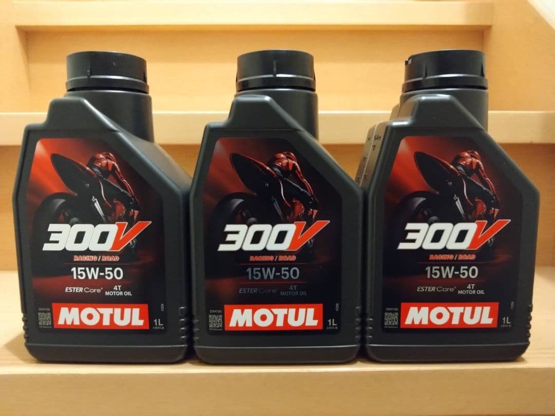 モチュール 300V ファクトリーラインレーシング 15W50 1L 3缶 3本 MOTUL M 300V FACTORY LINE 15W50 ROAD RACING 1L 100%化学合成油