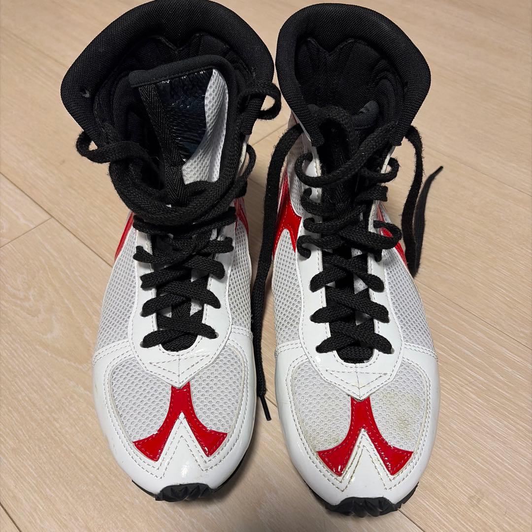 ボクシングシューズ FUEGO 幕之内一歩モデル 25センチ - メルカリ