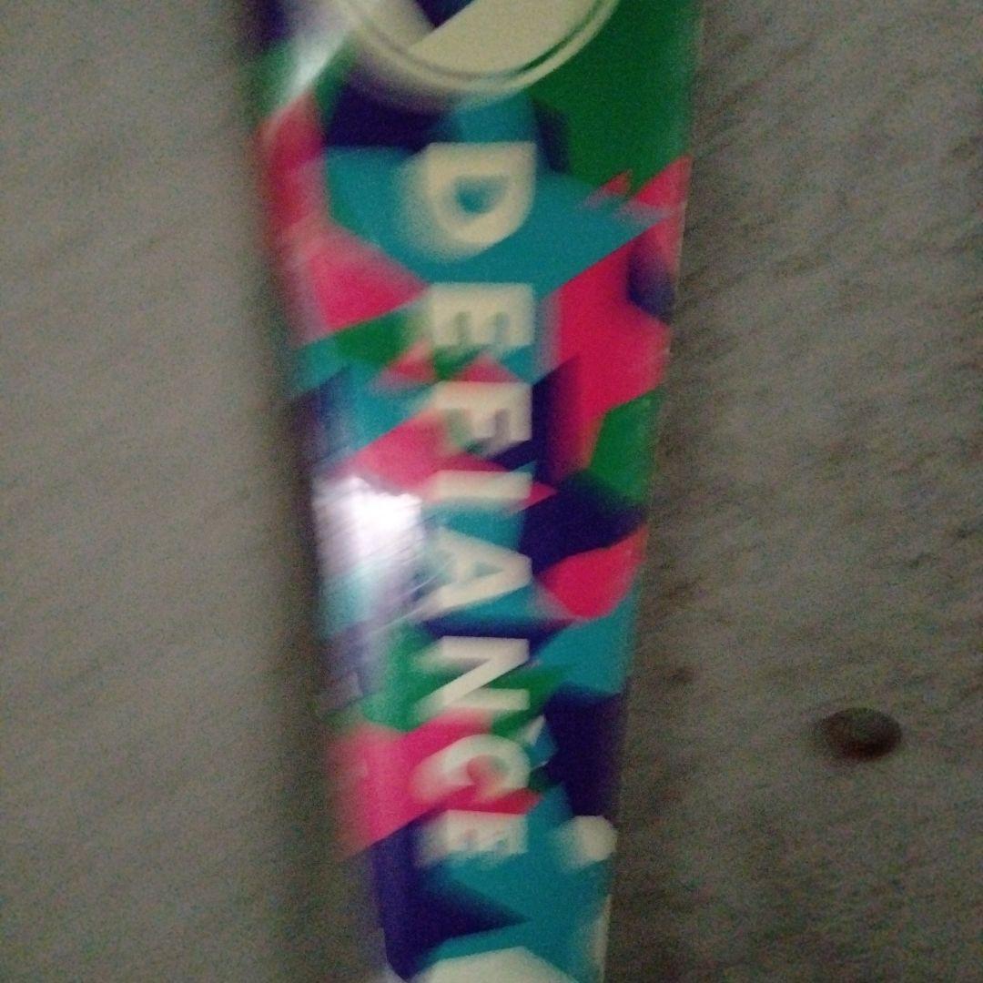 Defiance スキー板 カラフルデザイン