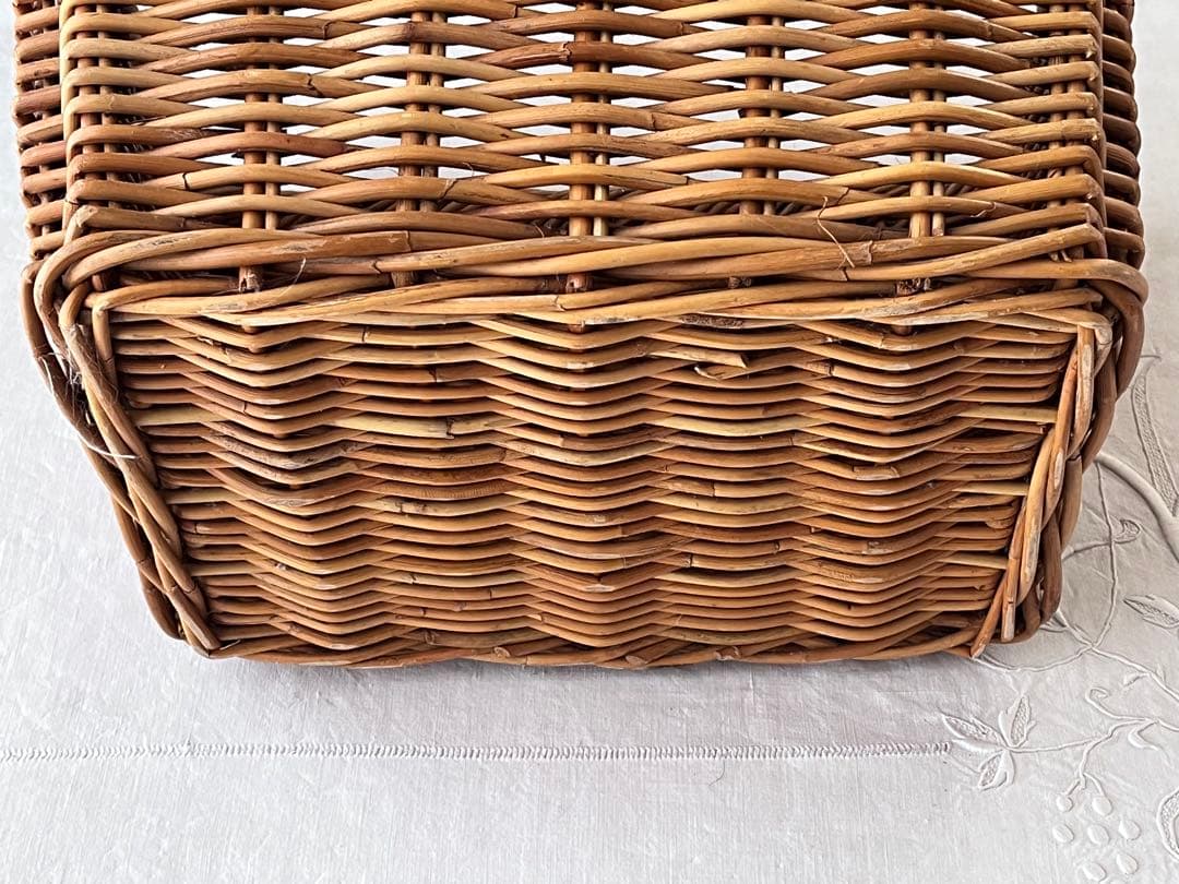 フランスアンティーク 飴色ラタンパニエ スクエア型 バスケット [1976