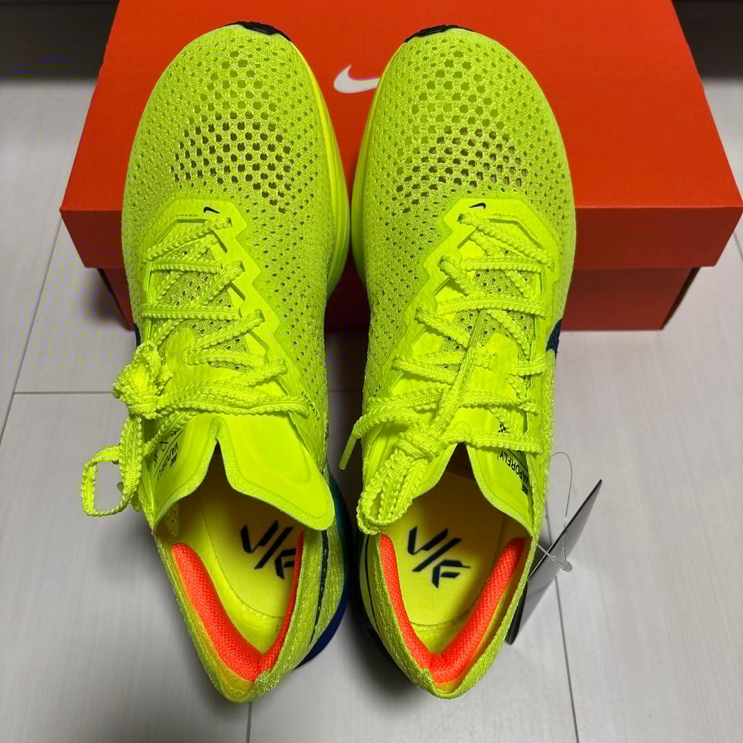 貴重！新品未使用タグ付　ナイキズームXヴェイパーフライネクスト%3 26.0cm