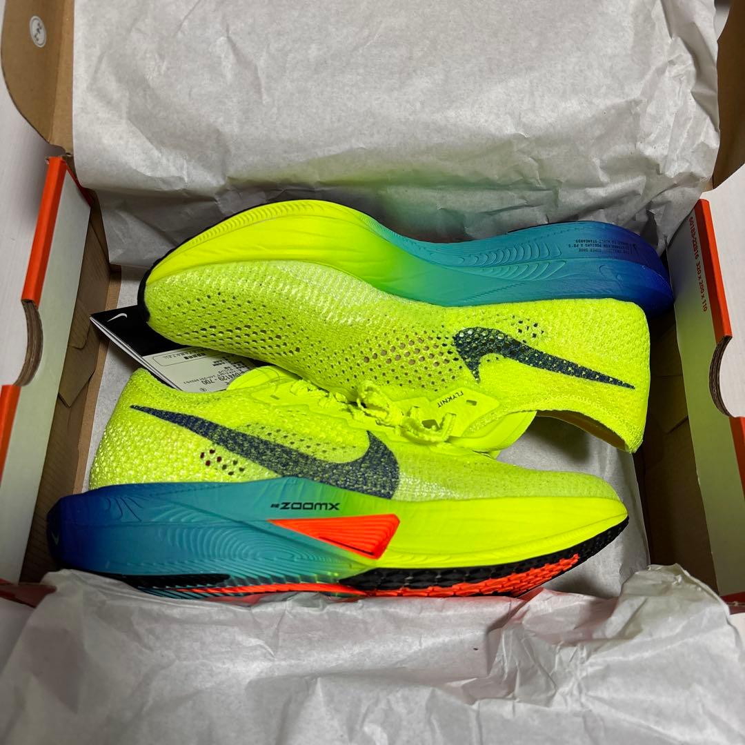 貴重！新品未使用タグ付　ナイキズームXヴェイパーフライネクスト%3 26.0cm