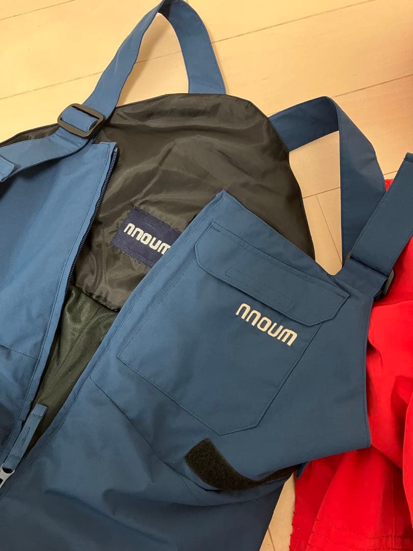BURTON バートン レディースM NNOUM ビブパンツ 上下セット！の通販は
