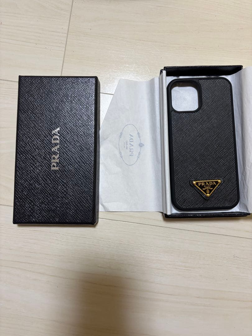 n*9様 PRADA ブラックレザー iPhone用ケース | 激安通販のイーサプライ