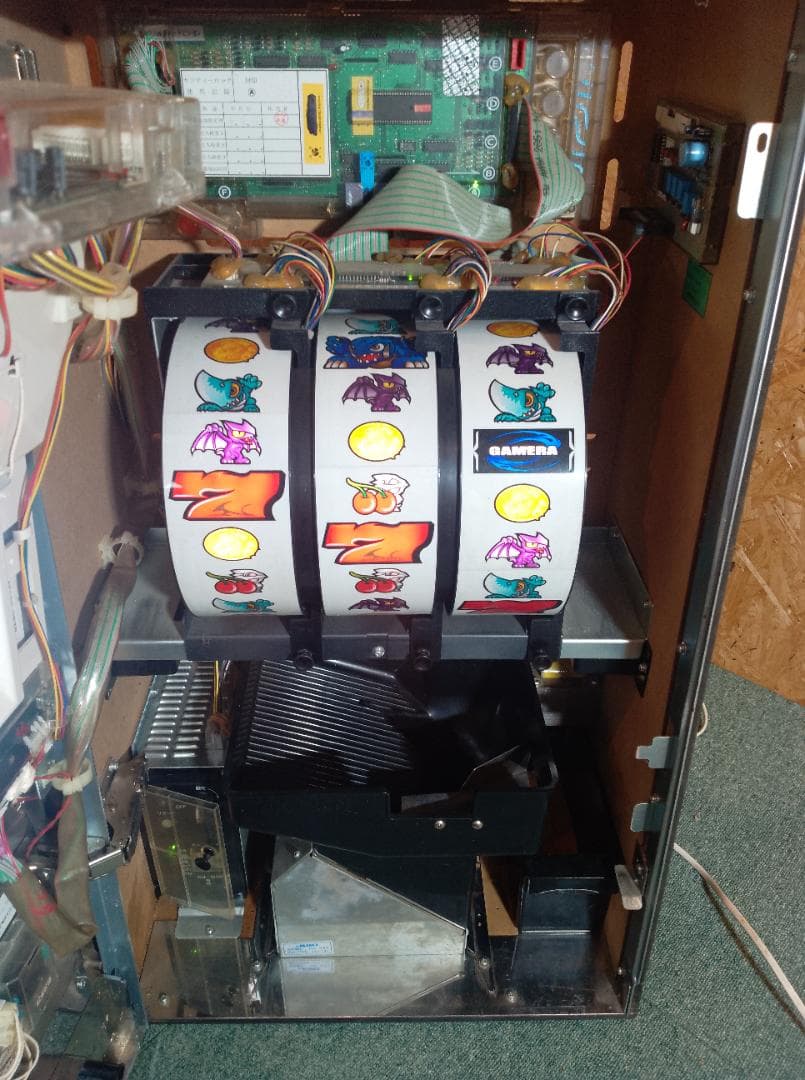 ジャンク】パチスロ実機 ロデオ ガメラハイグレードビジョン 液晶不良