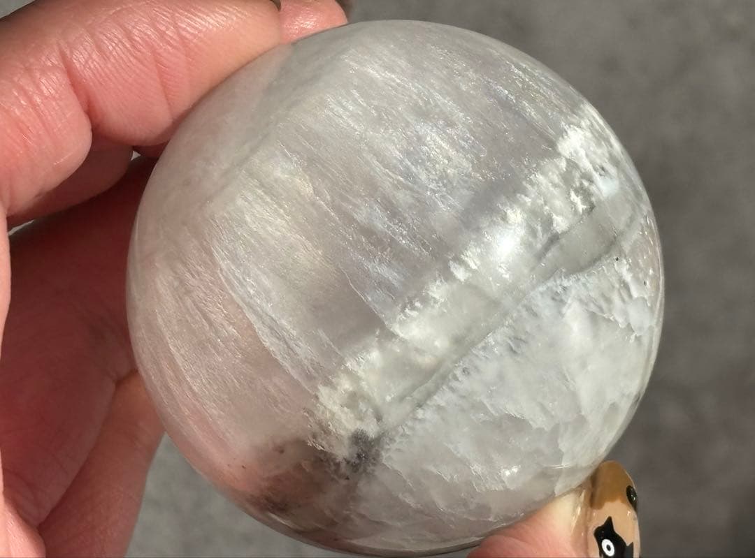 《虹きらめく＊セリサイトinフローライト（パイライト共生）》