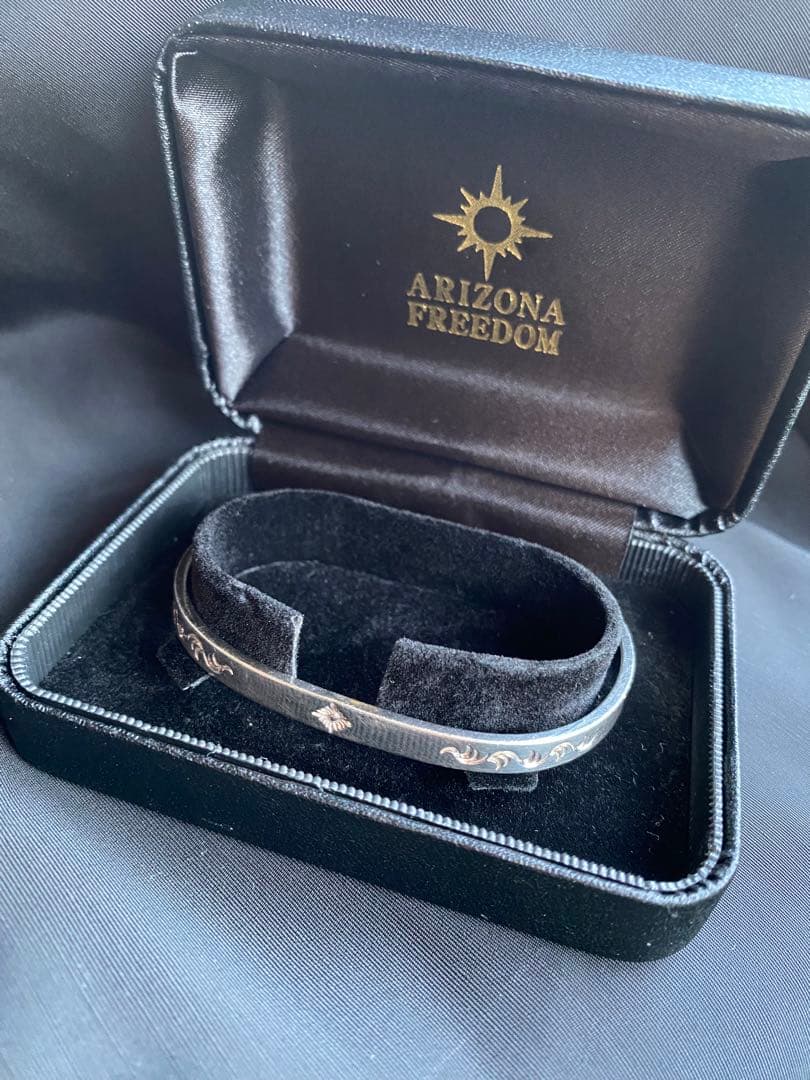 ARIZONA FREEDOM シルバーバングル - メルカリ