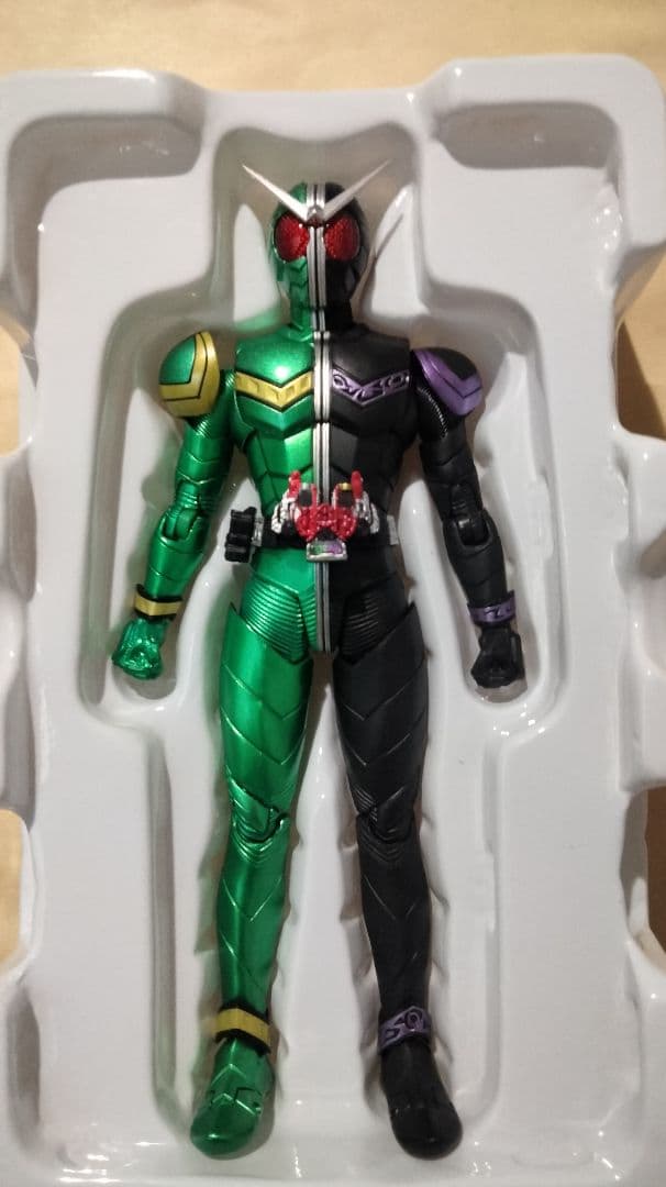 S.H.Figuarts 仮面ライダーW サイクロンジョーカー 真骨彫 風都探偵