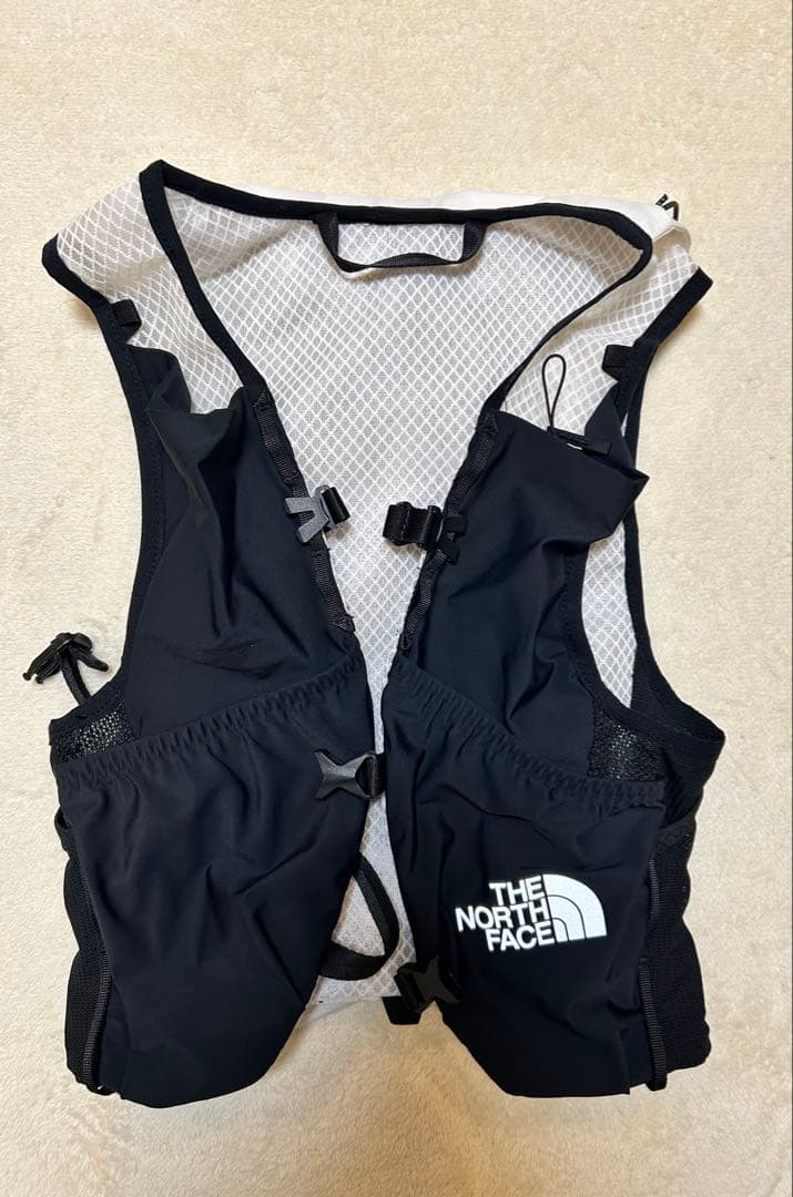 THE NORTH FACE TRID ブラック ランニングベスト TR10 - メルカリ
