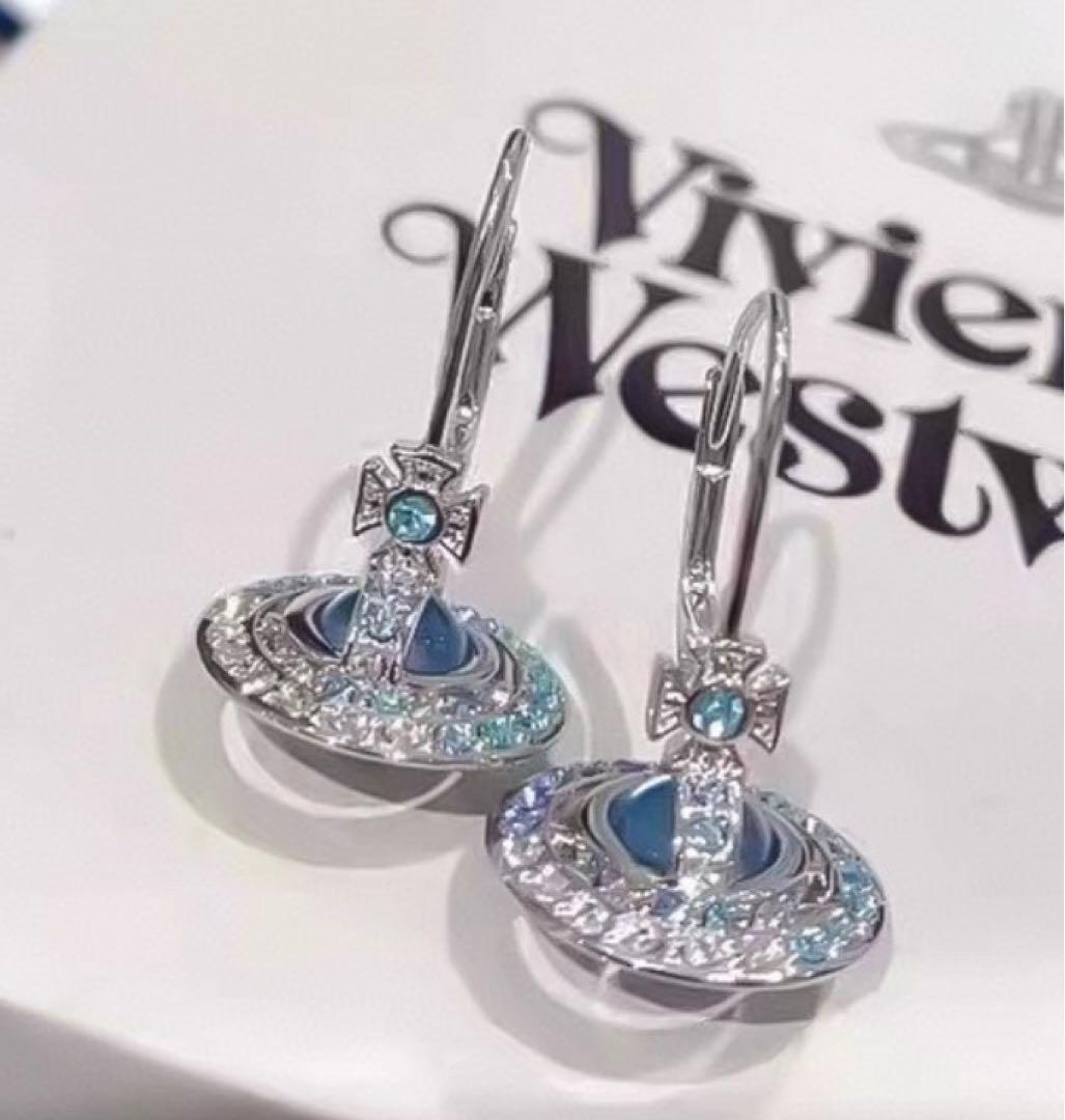 VivienneWestwood ヴィヴィアン ピアス 宇宙モチーフ Vivienne