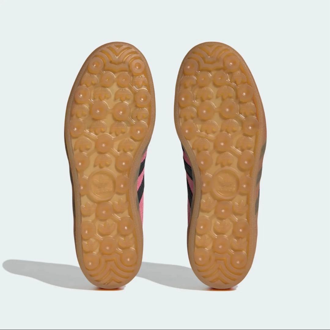 【新品】24.5cm 韓国adidas アディダス ガゼル インドアIE7002