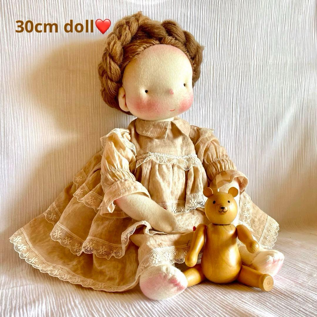 ♡30cmの女の子♡ウォルドルフ人形 - メルカリ
