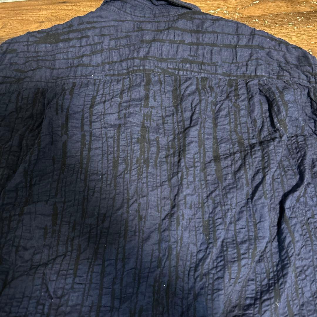 ISSEY MIYAKE】ネイビー クレープシャツ