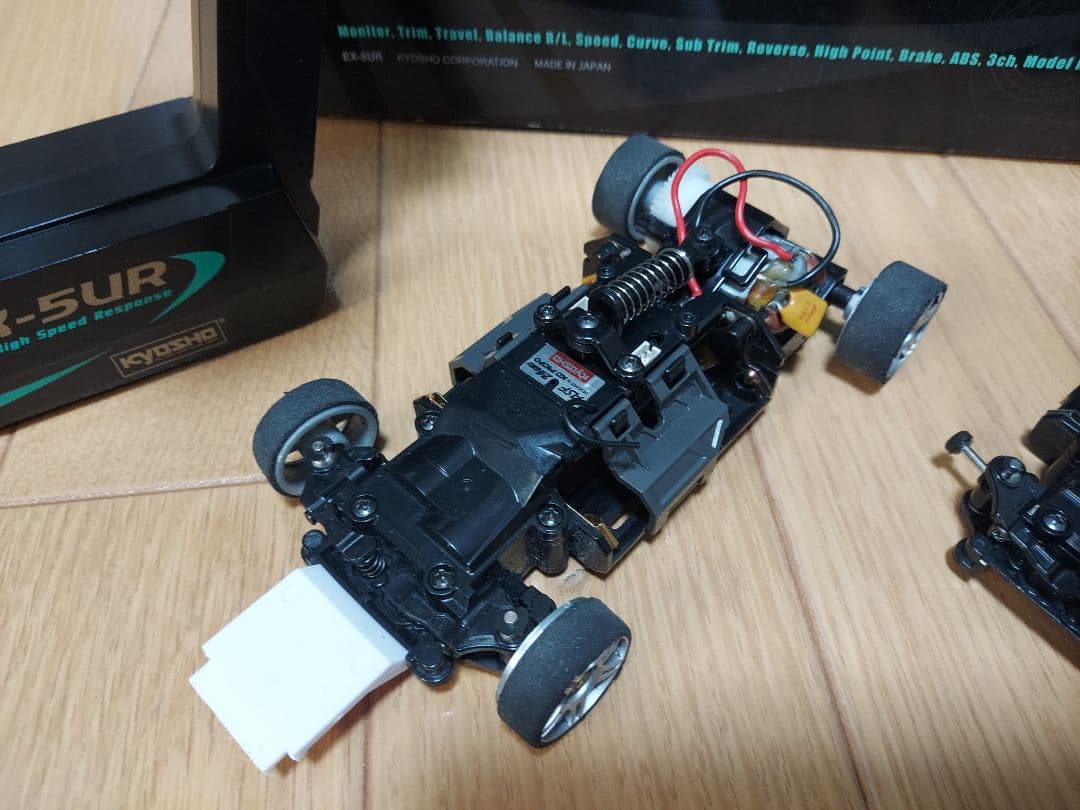 京商ミニッツMR-03GT-RフェラーリKYOSHO EX-5UR ASFプロポ EX 5UR