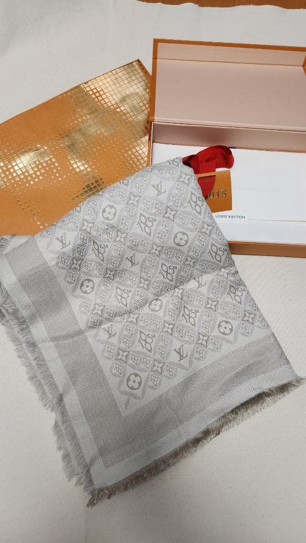 LOUIS VUITTON 1854シリーズ 大判ストール ホワイト＆ベージュ