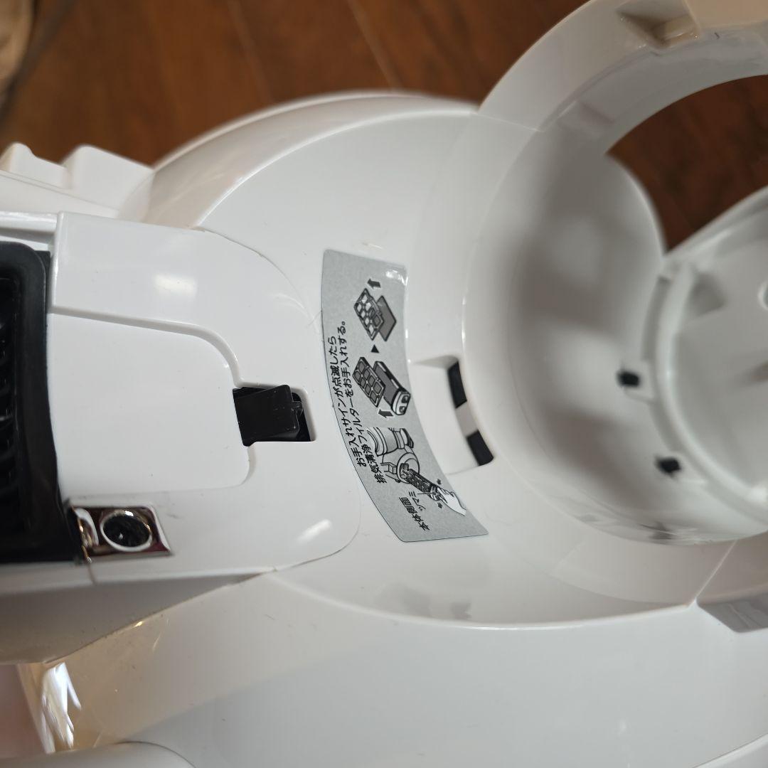 東芝クリーナー VC-S610X (w)2024製本体とホース