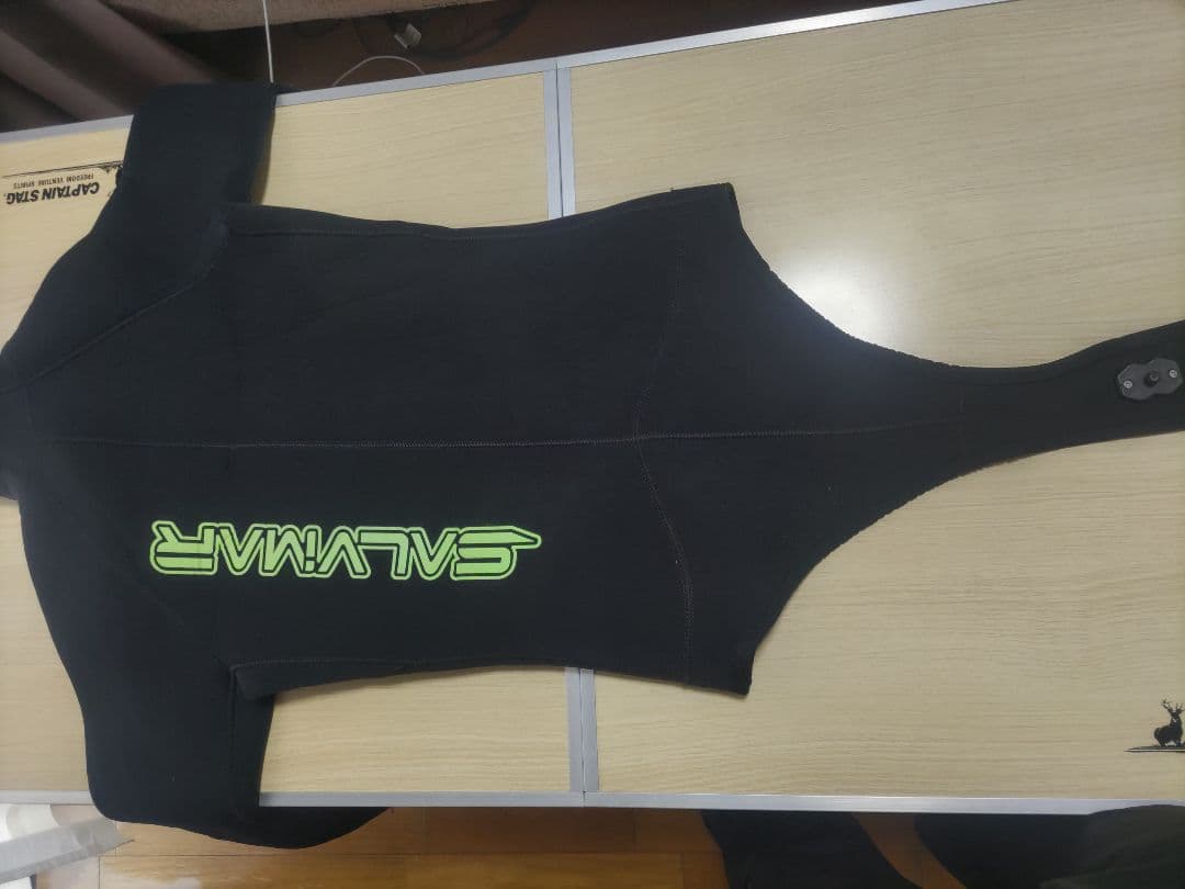 SALVIMAR フード付きウェットスーツ 5.5mm