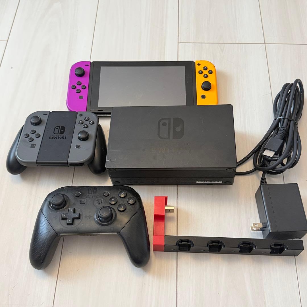 Nintendo Switch グレー 本体 ジョイコン付き 任天堂（Nintendo） 新型 スイッチ Switch 本体 完品 ジョイコン Joy