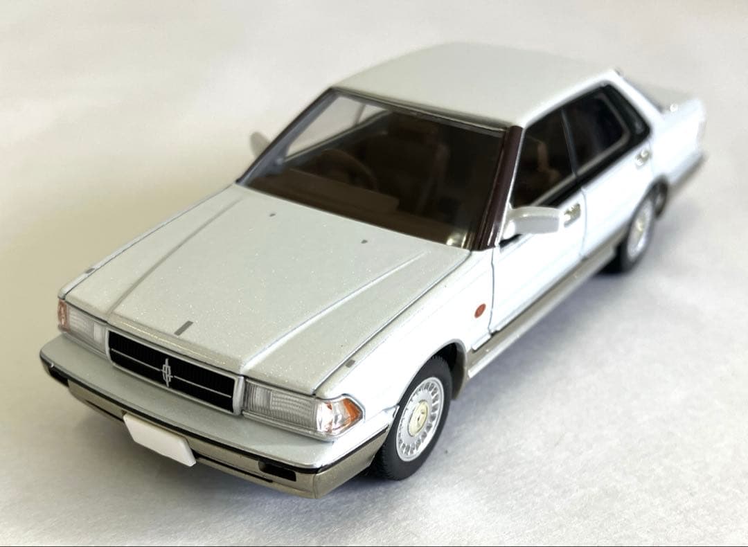 TOMICA LIMITED VINTAGE NEO Nissan セドリック - ミニカー在庫 処分