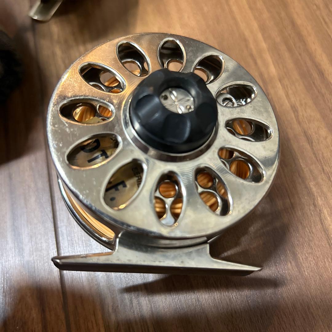 フライリール ティトン ランベール まとめ - メルカリ