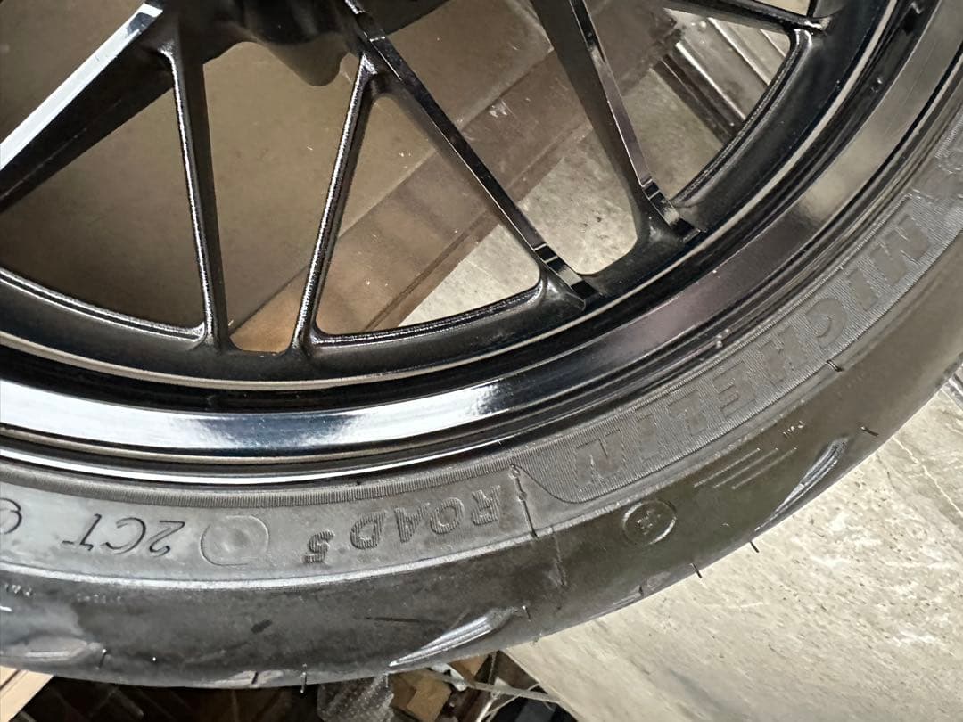 Z900RS 純正ホイール ミシュランロード5 前後セット - メルカリ